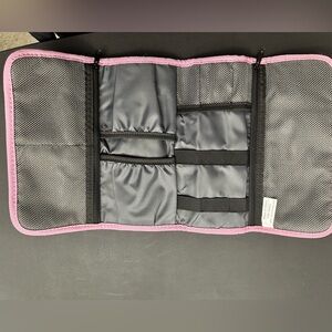 Onn Tri-Fold Pink Gadget Organizer,